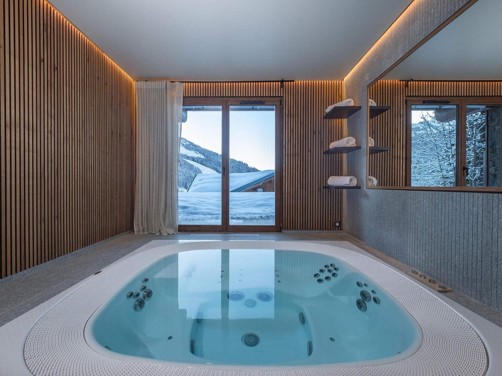 Chalet 10 Pers. A Courchevel 1650 Avec Jacuzzi Et Ascenseur - Fr-1-563-133 Villa Exterior photo